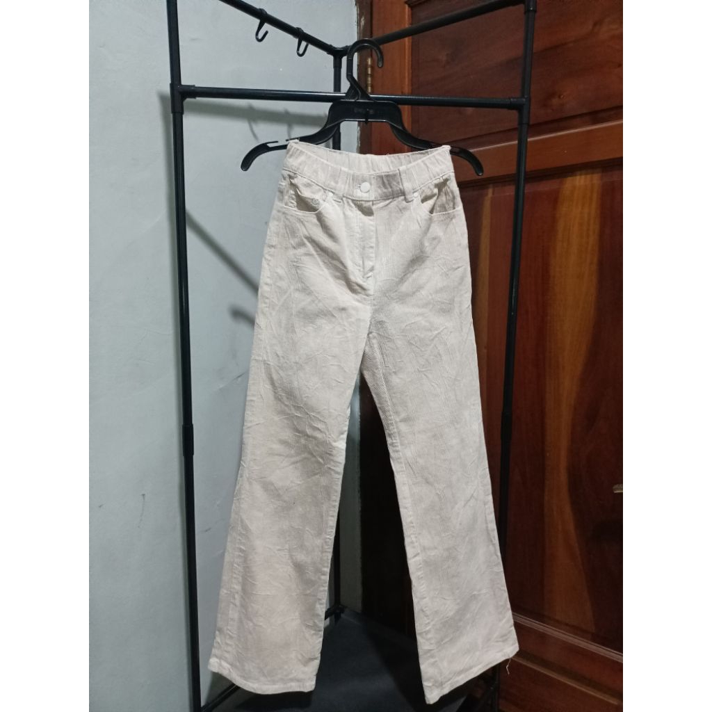 CELANA JEANS CORDUROY