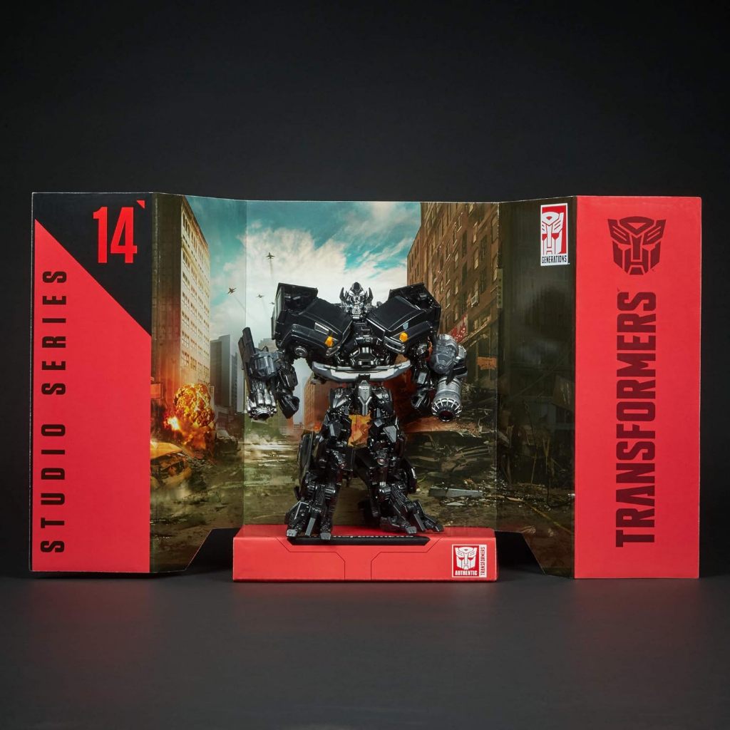 Transformers E0978 Voyager Iron Hide Action Figure