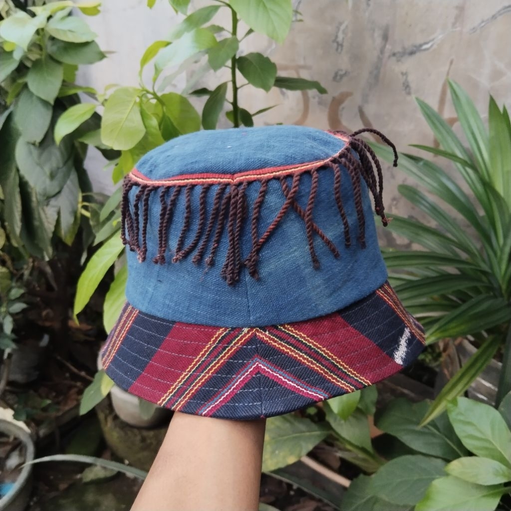 bucket hat tenun, topi tenun, topi rimba