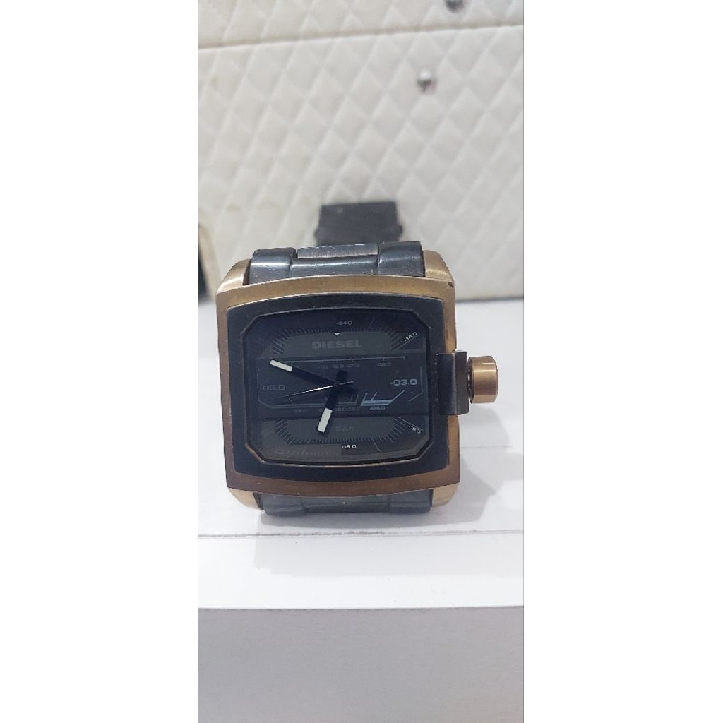 Jam tangan ori diesel