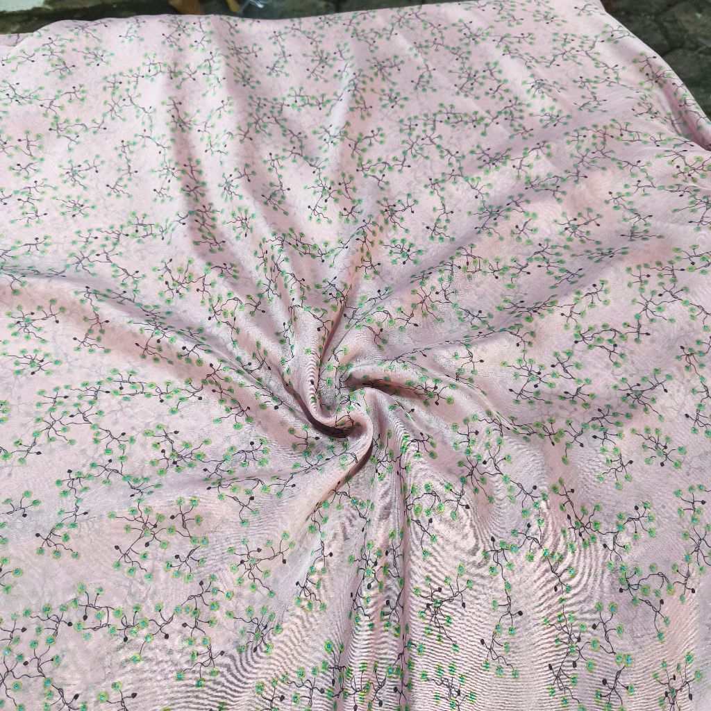 Kain Sifon Sutra Motif Bunga Kecil Cantik - Ringan, Adem, Elegan & Anggun Cocok Untuk Gamis, Dress &