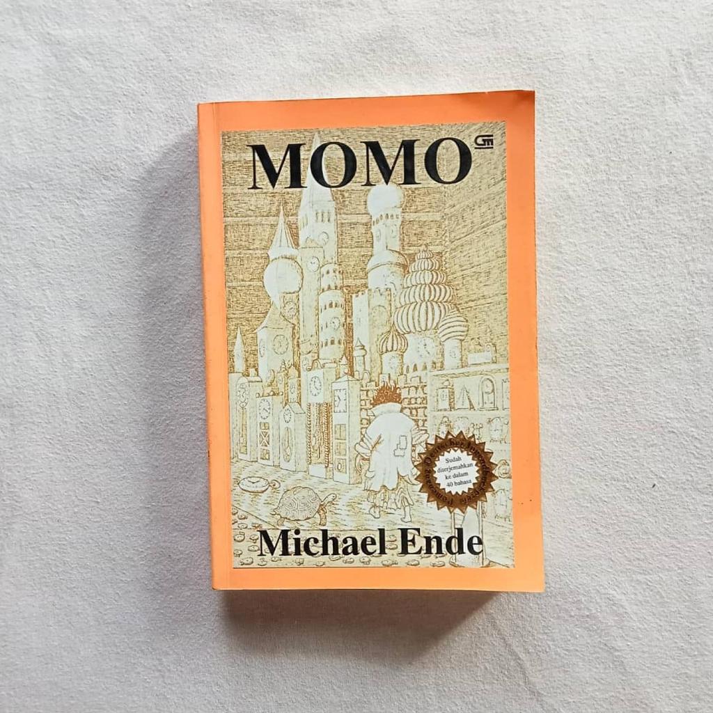 Momo by Michael Ende | Gramedia