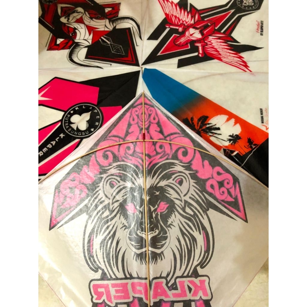 layangan Sukhoi Super Apus 1 lilit