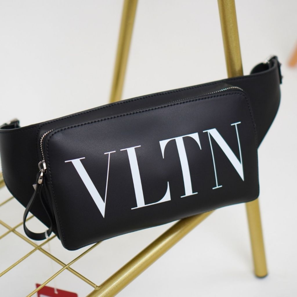 VLTN Logo Leather Belt Bag In Black White