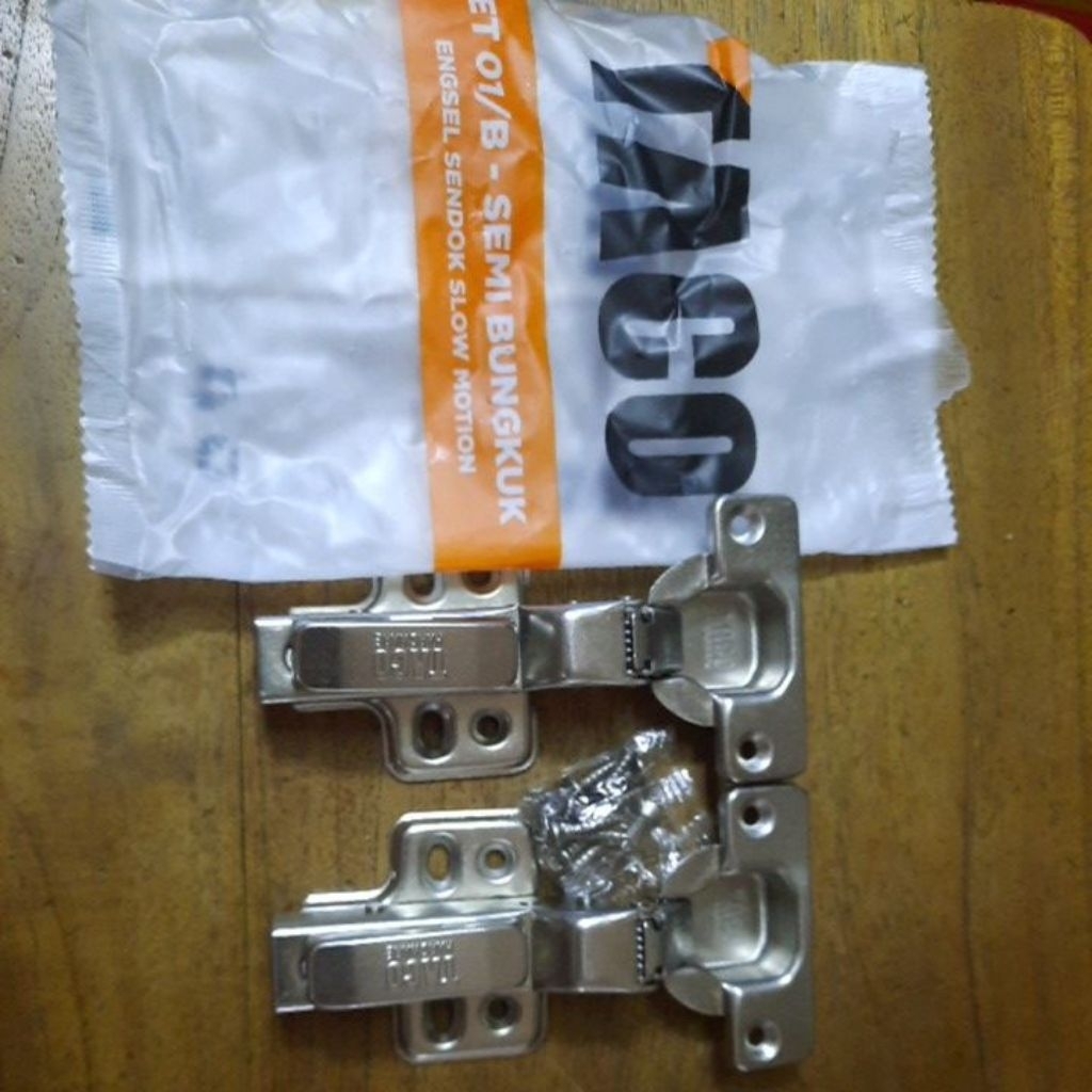 Engsel sendok TACO slowmotion