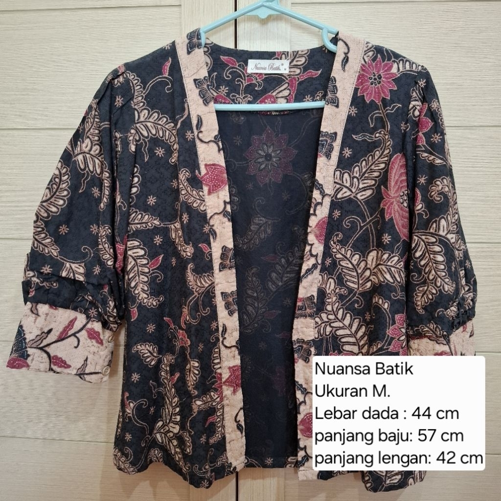 Preloved Outer Blazer Wanita Nuansa Batik