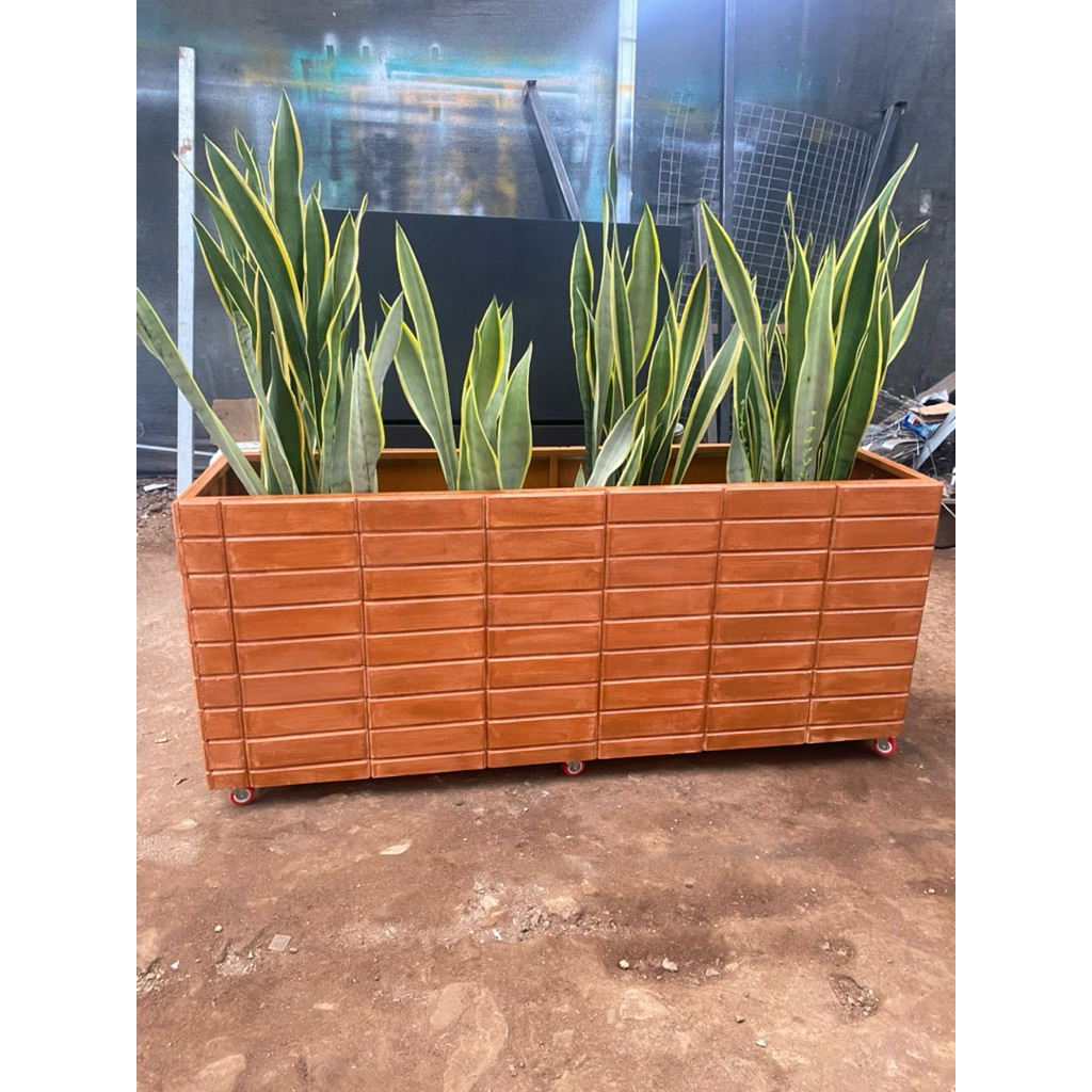 PLANTER BOX - POT TANAMAN BATU-BATA | 65x130x50 | BESI ANTI KARAT