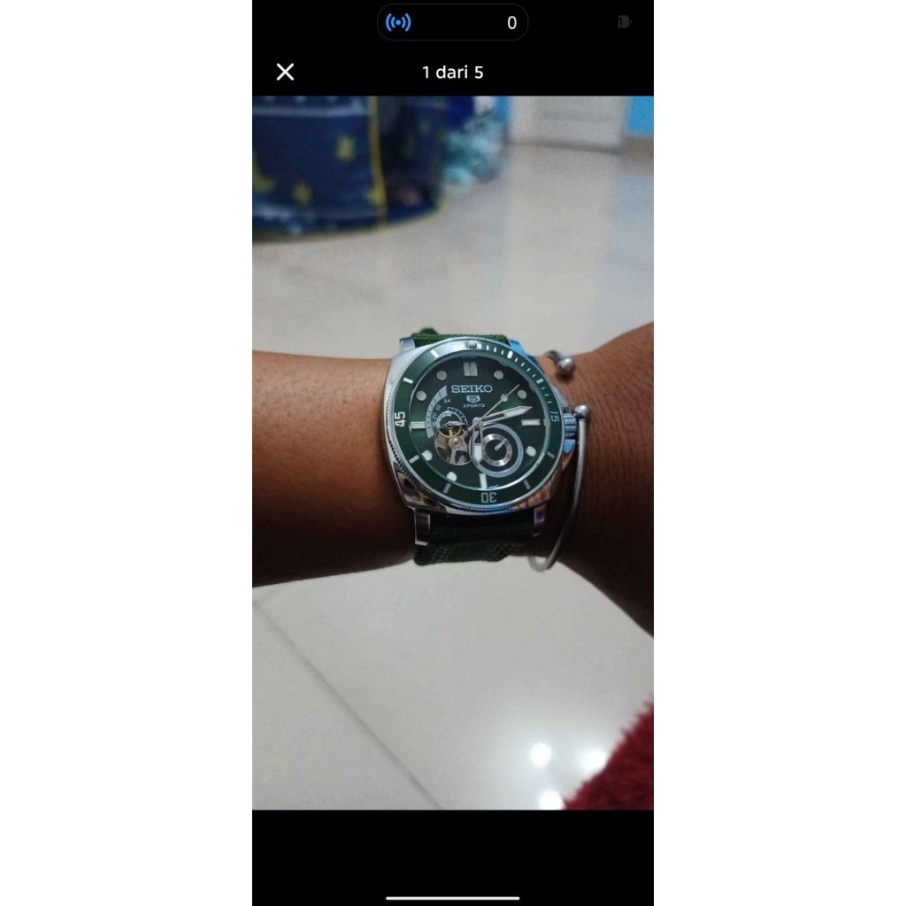 seiko 5 green military