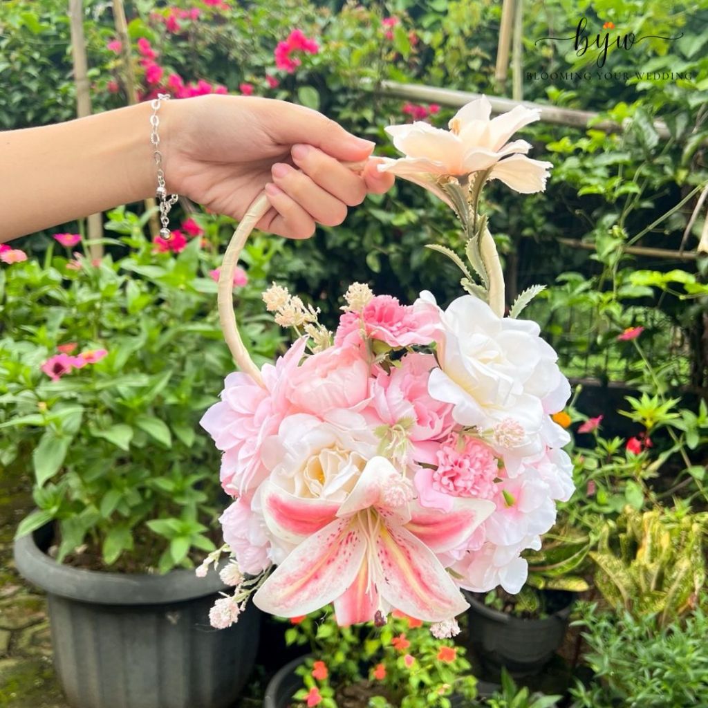 WEDDING BOUQUET FLOWER HANDBOUQUET FLOWERHOOP BUKET PERNIKAHAN Flower Hoop Wedding Handbouquet Junta