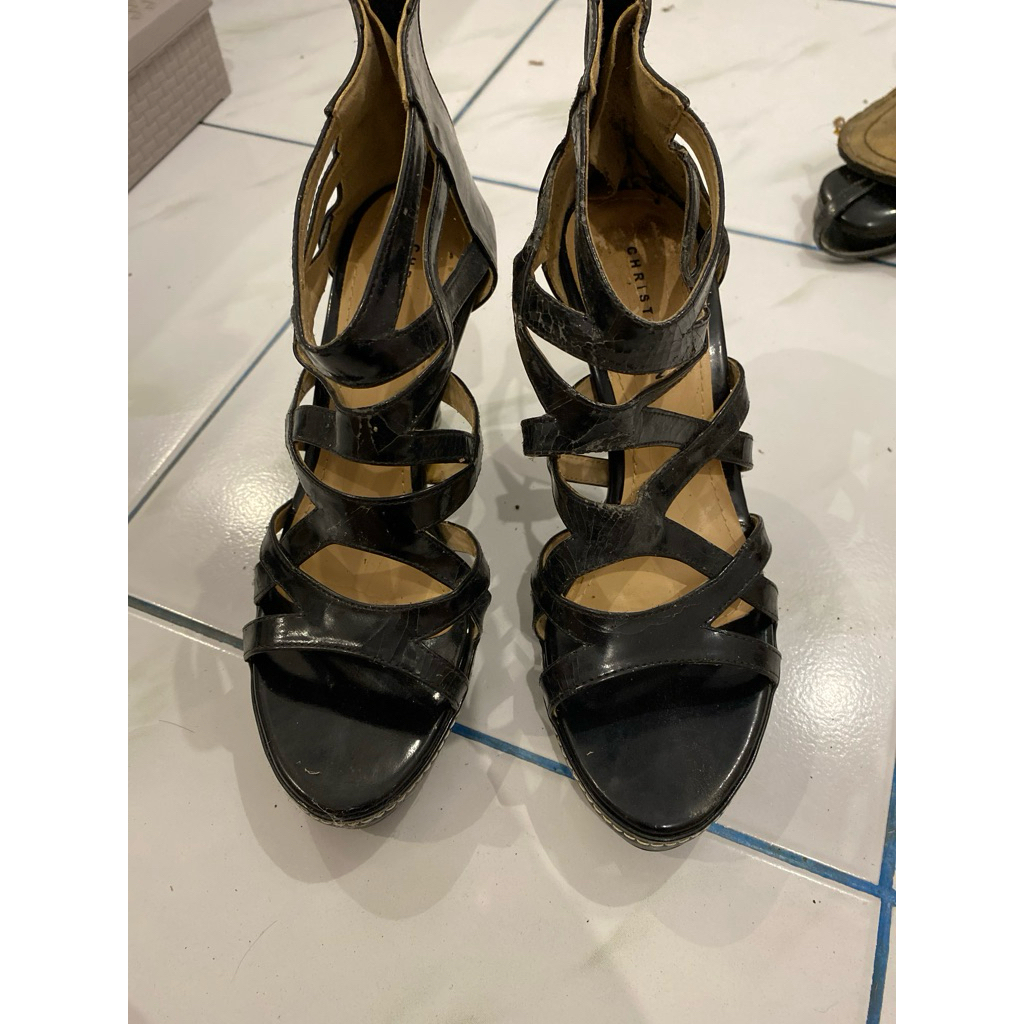 PRELOVED Hitam High Heels CHRISTALLINI ukuran 38