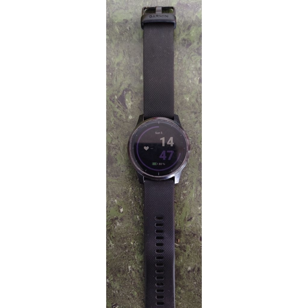 Dijual jam tangan Garmin Vivoactive 4 kondisi second