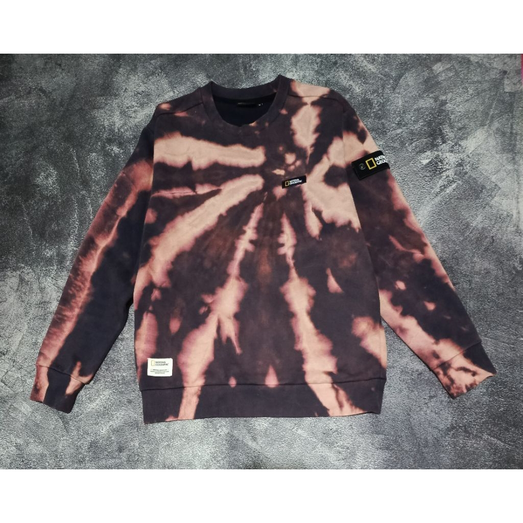 Crewneck national geographic patch