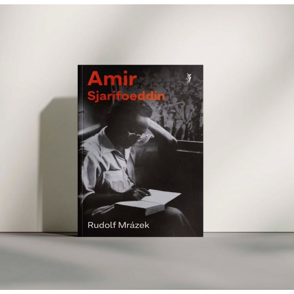 Buku Biografi Amir Sjarifoeddin (Rudolf Mrazek)