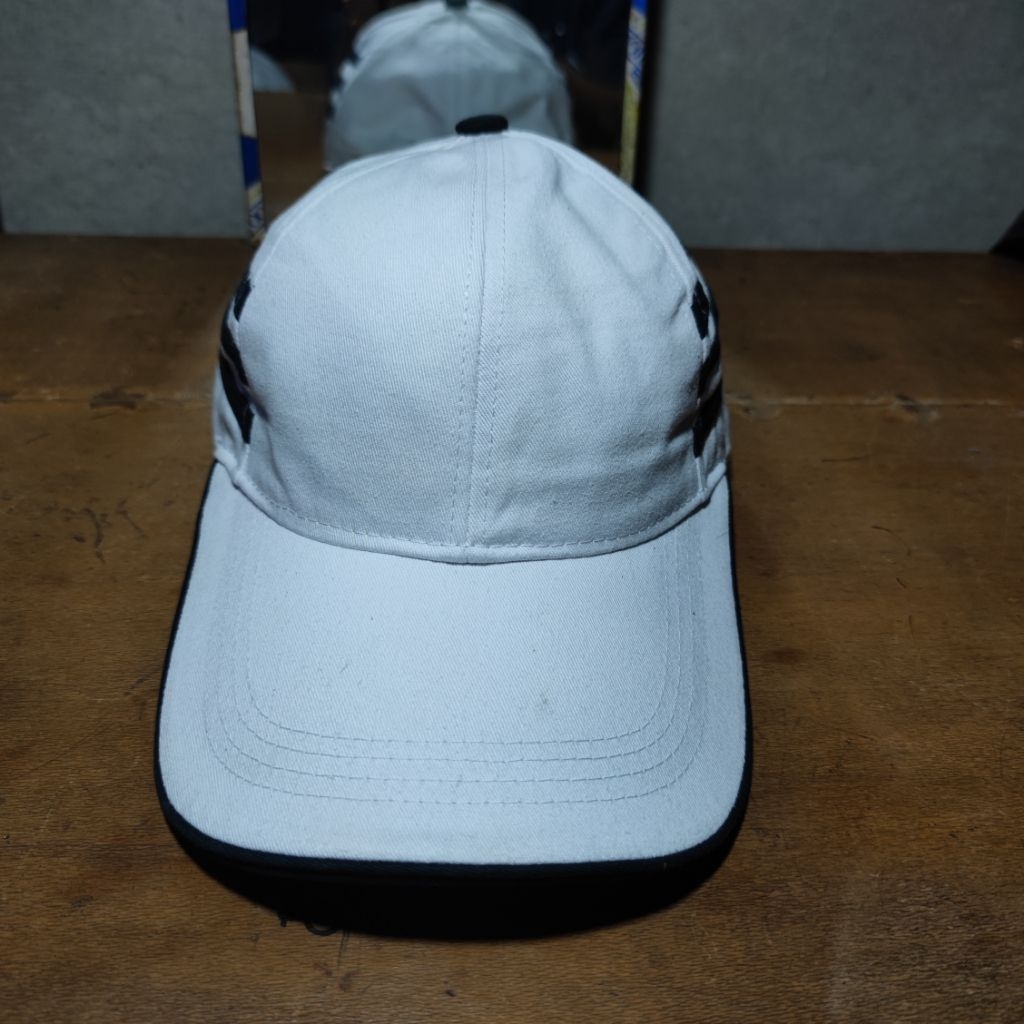 Topi Golf visor panjang