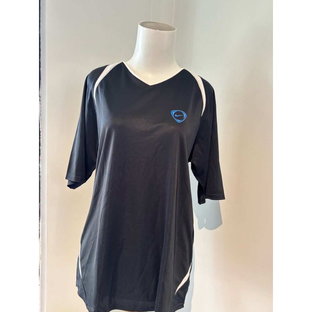 PRELOVED baju jersey NIKE wanita