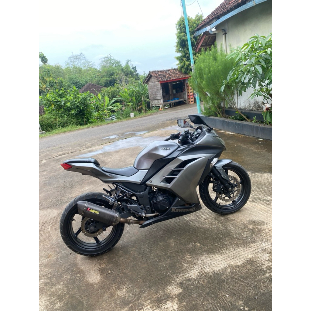 Velg Gambot Tapak lebar Delkevic 5,5in/3,5 in Kawasaki Ninja 250 fi/karbu/ Z250 Depan dan belakang k