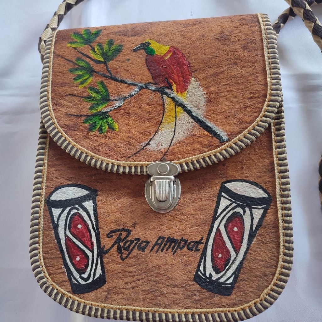 Tas Noken Selempang Kulit Kayu Cendrawasih Papua