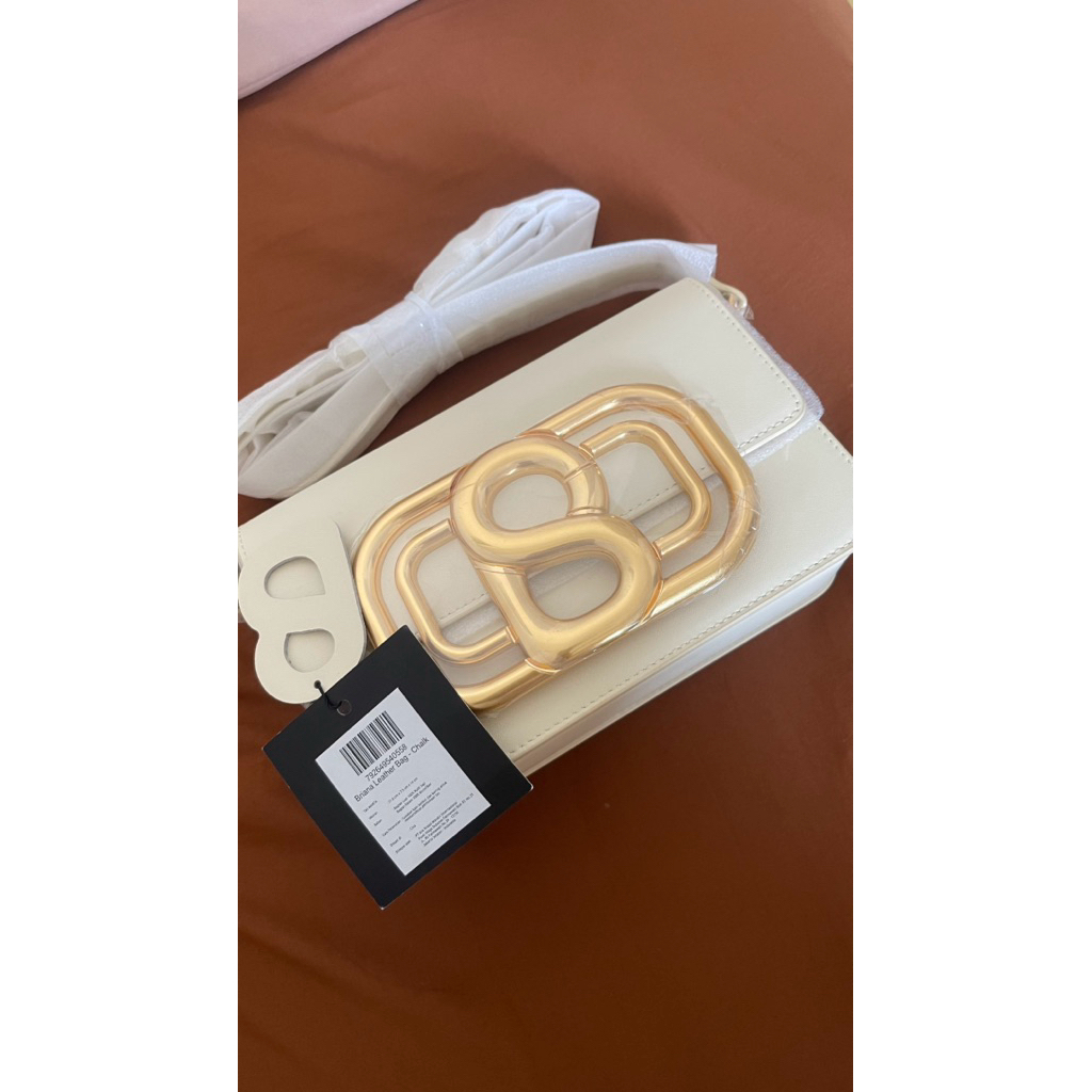 Briana bag Leatber buttonscarves chalk