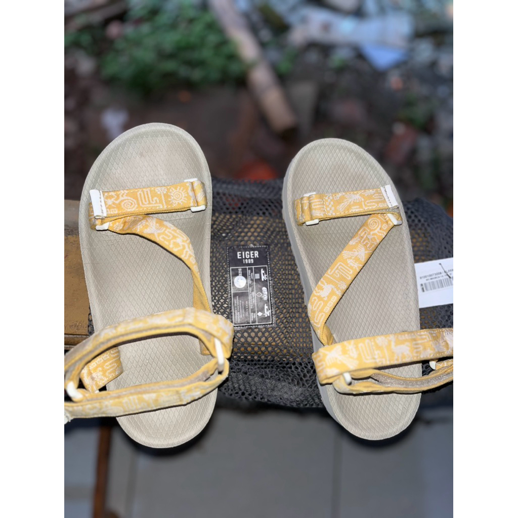 Preloved sendal Eiger