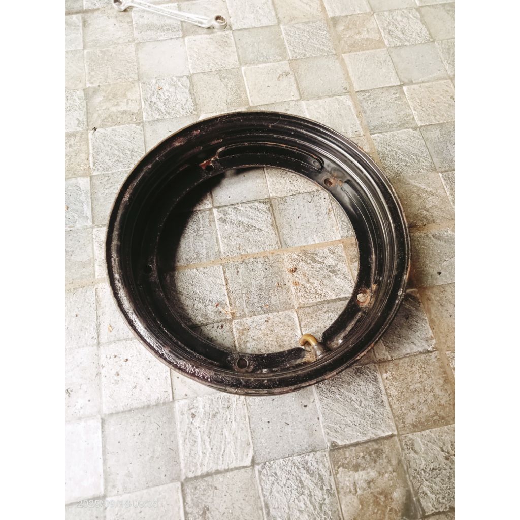 velg vespa besi tubles ring 10