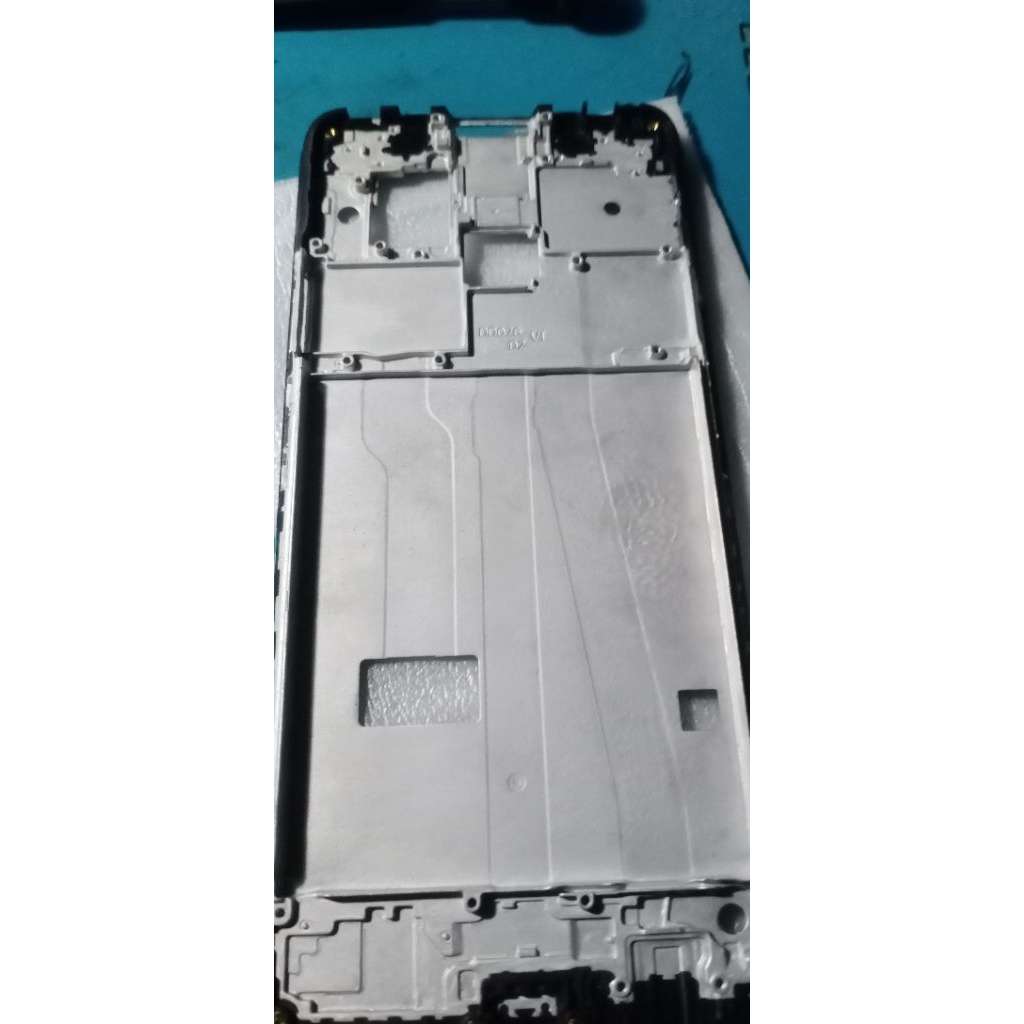 tulang tengah oppo f11 pro