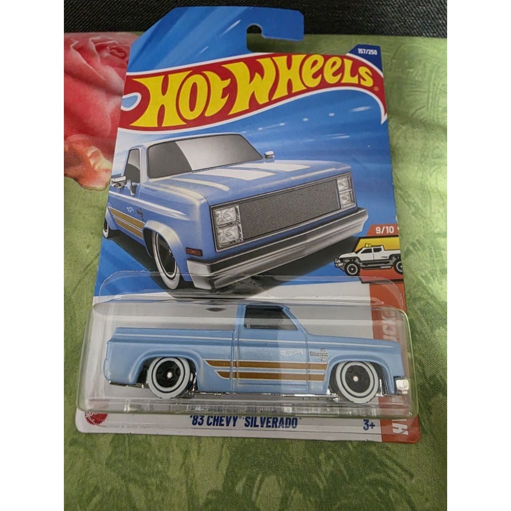 Hot Wheels 83 Chevy Silverado