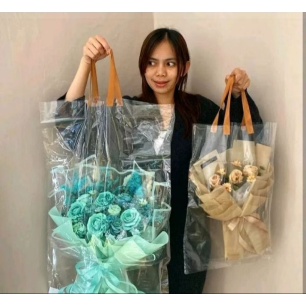 PLASTIK BUKET TRANSPARAN/PLASTIK PP TEBAL 05/BUKET WISUDA