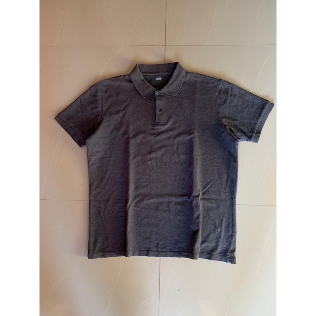 kaos polo UN. 1QL 0 bekas original