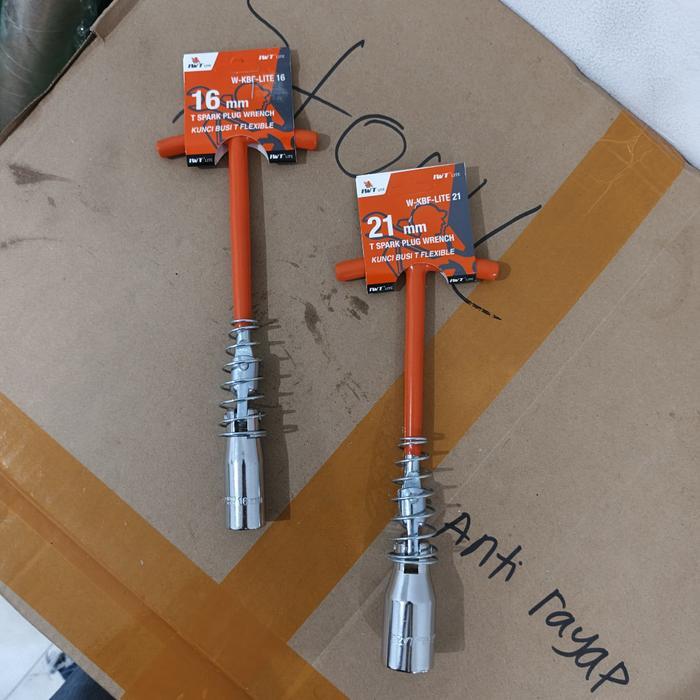 IWT Kunci Busi Flexibel 16-21mm Anti Slip