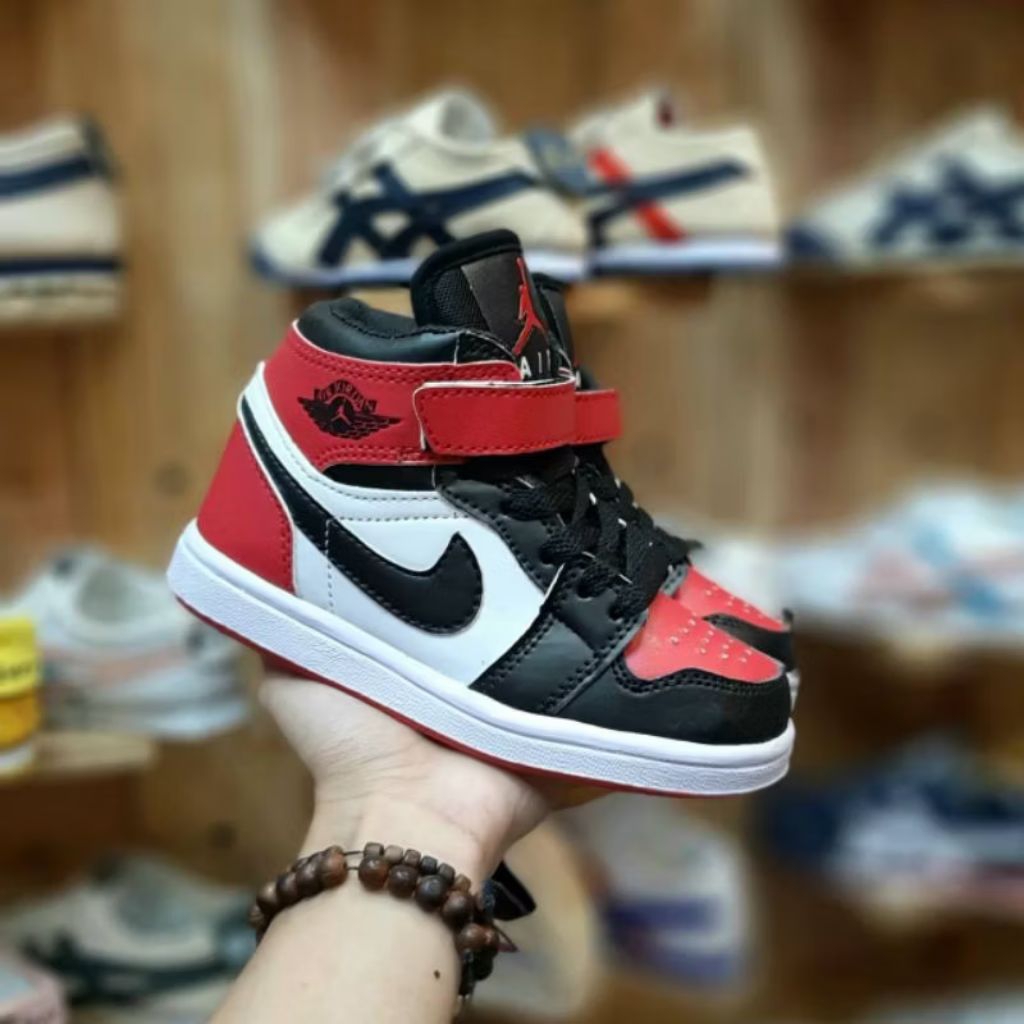 SEPATU JORDAN HIGH HITAM MERAH SEPATU ANAK LAKI LAKI DAN SEPATU ANAK PEREMPUAN SEPATU ANAK SEKOLAH