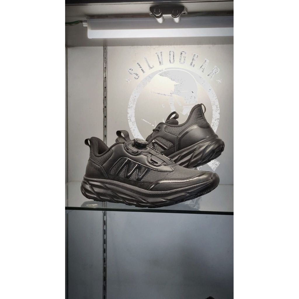 Sepatu Zioka Pendek Tali putar ( sport running )