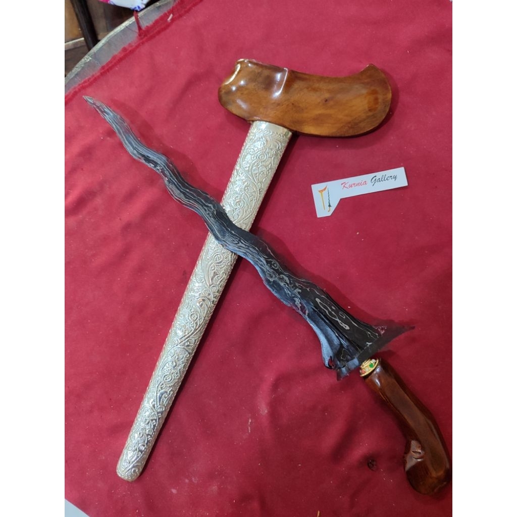 Keris Nusantara asli tempa Luk 9 Panimbal