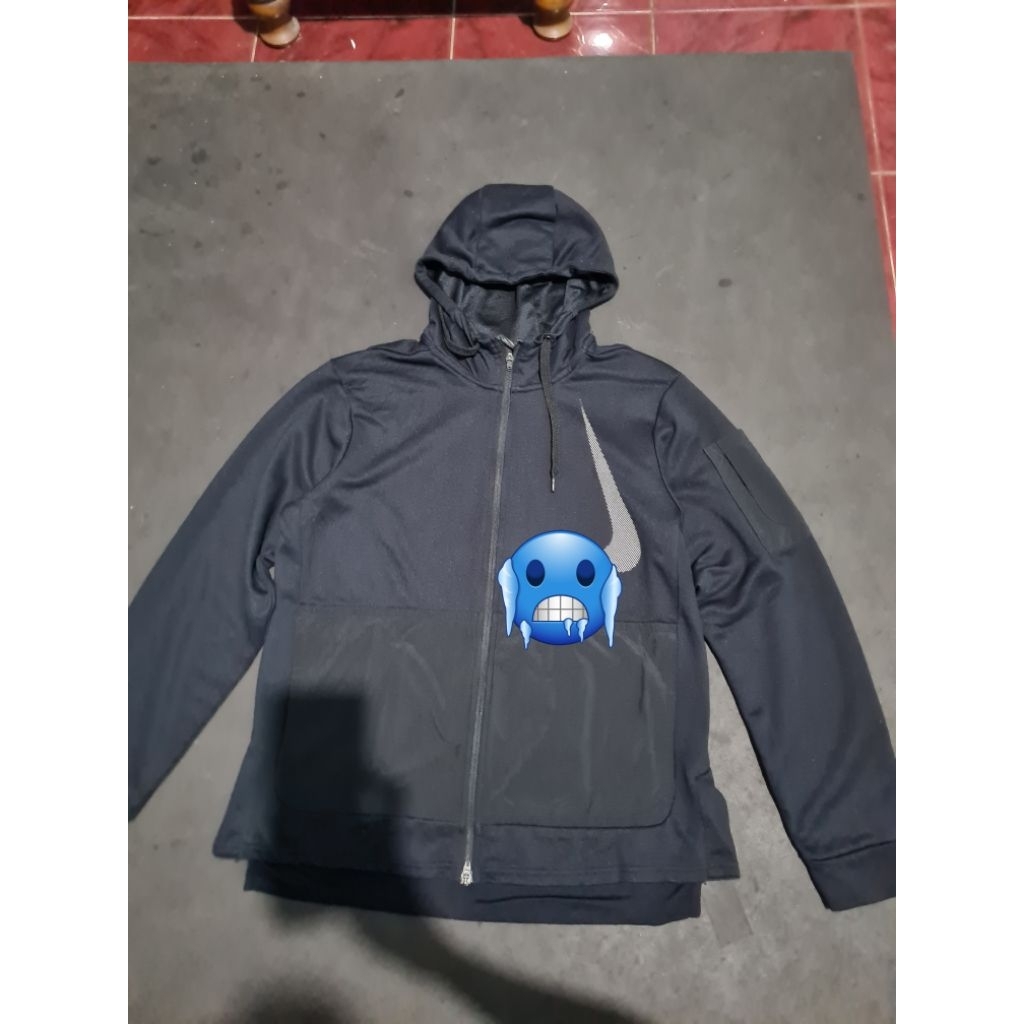 Hoodie zhiper brand second,hoodie zhiper brand preloved