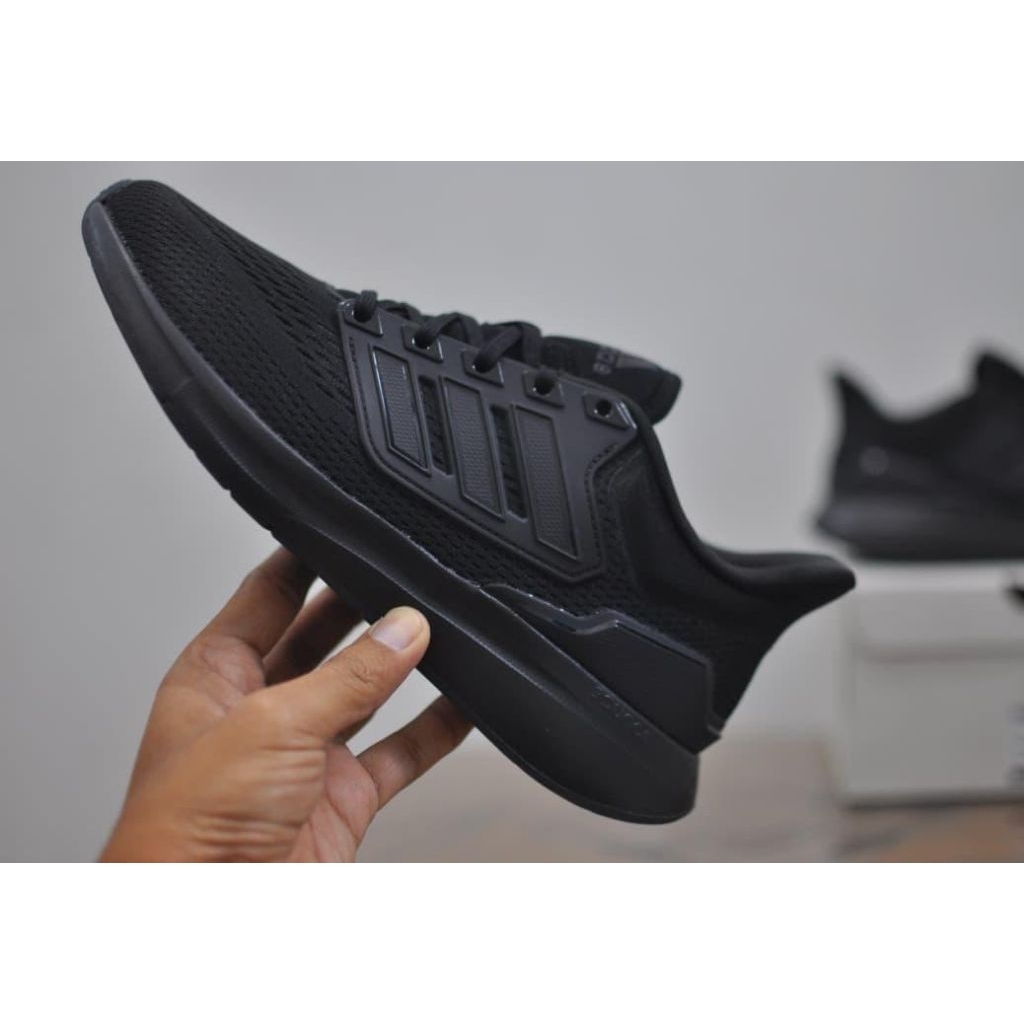 Addas EQ21 Running Men Shoes