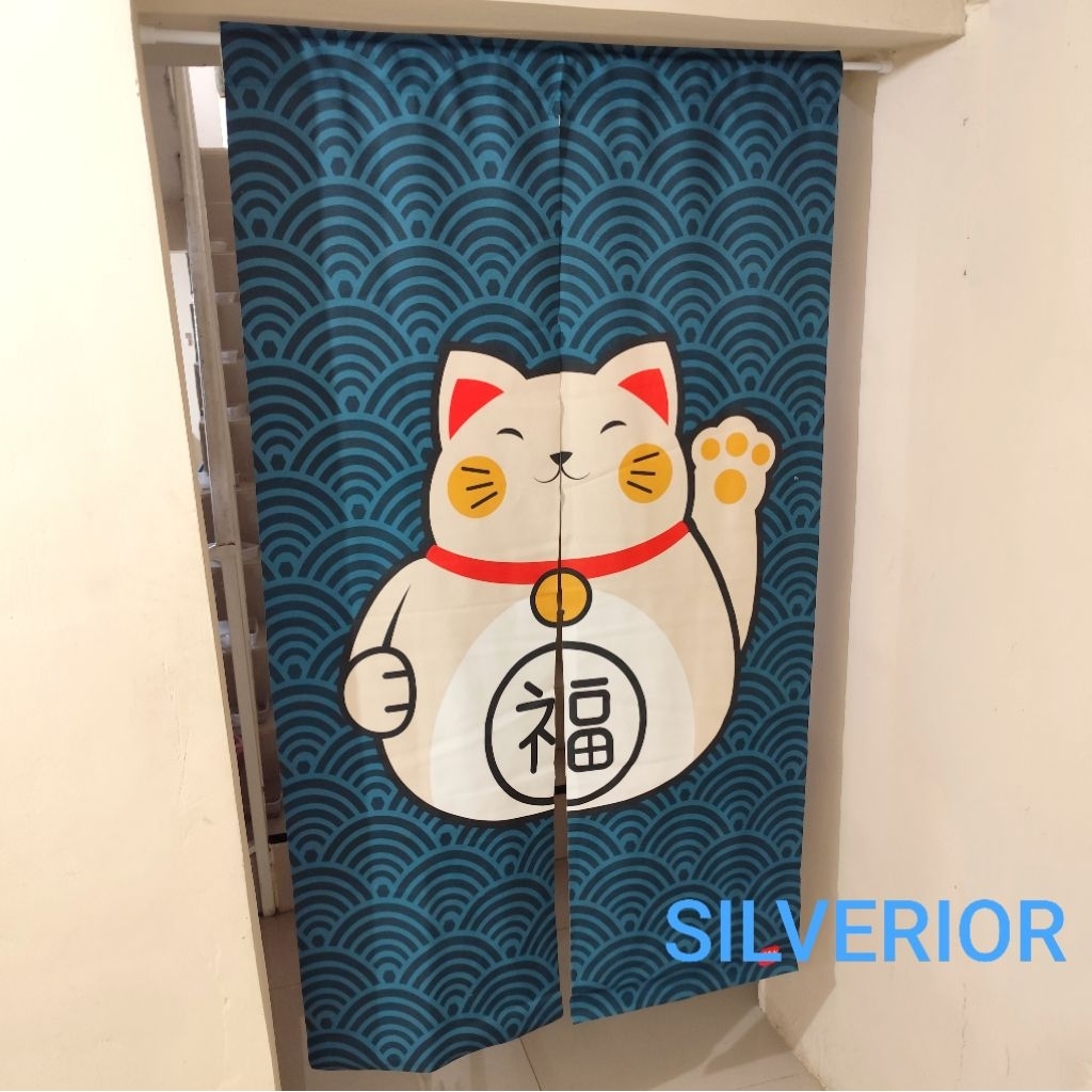 Noren Maneki Neko Kucing Tirai Gordyn Kain Pembatas Ruang Pintu Jepang