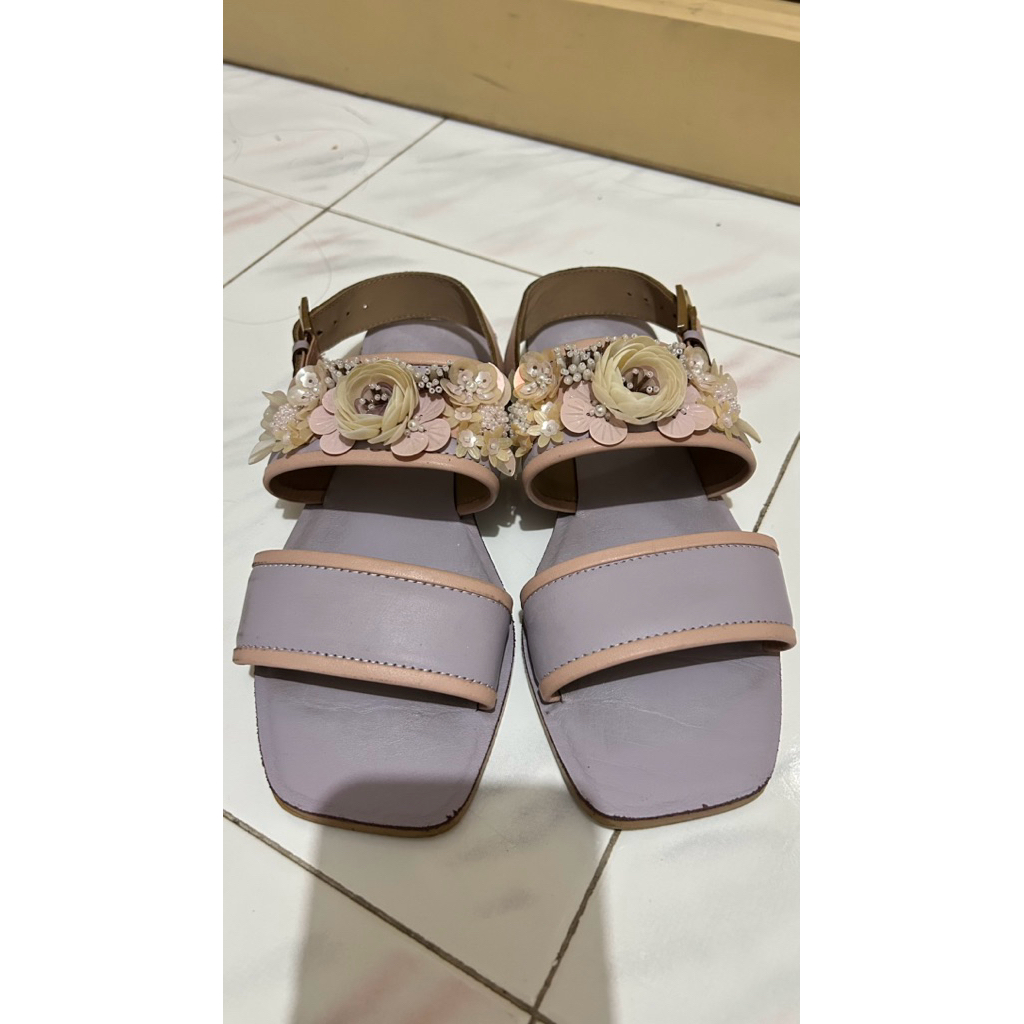 Preloved Sandal Duvva Lilac Pvra