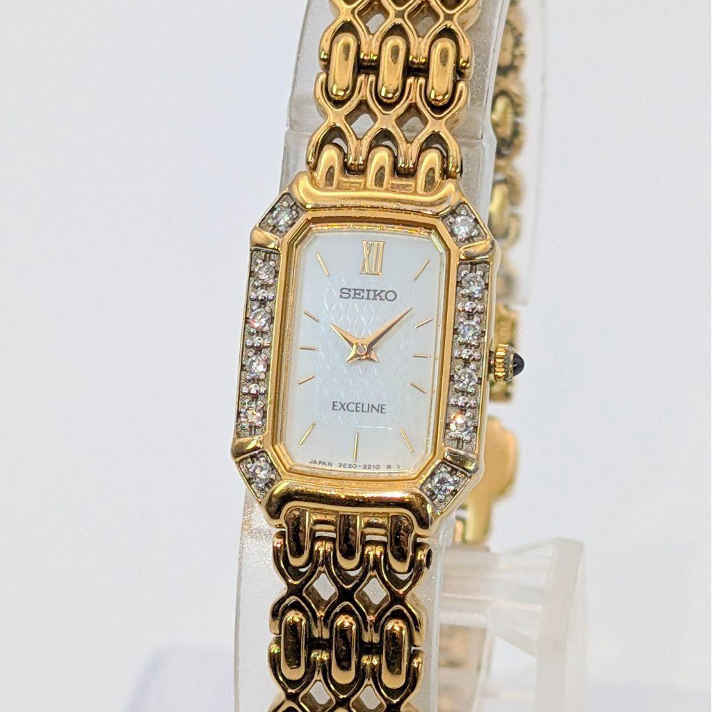 SEIKO Square Diamond Bezel Gold