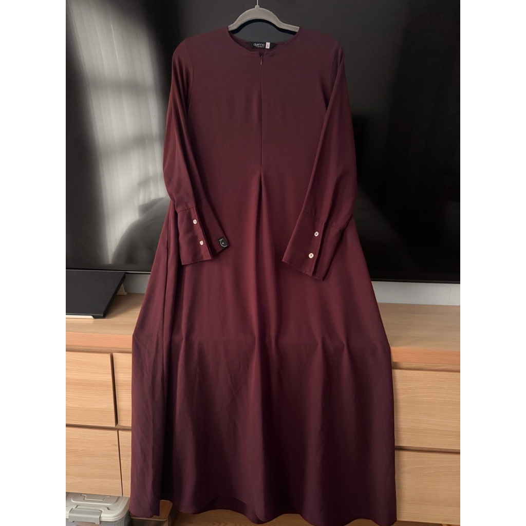 Preloved Leyya Dress Tawny Port sz S Aljenna