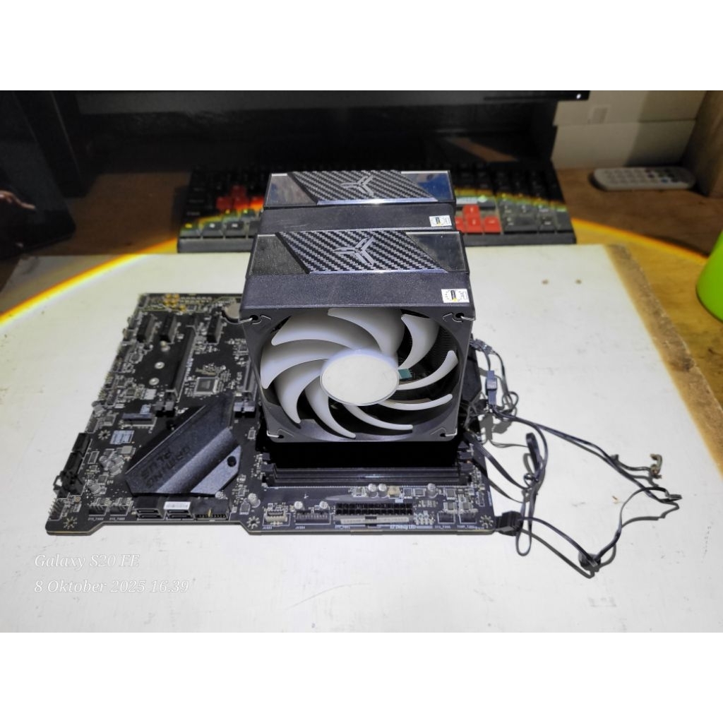 paket mobo msi mpg z490 + prosesor intel core i9 10900k