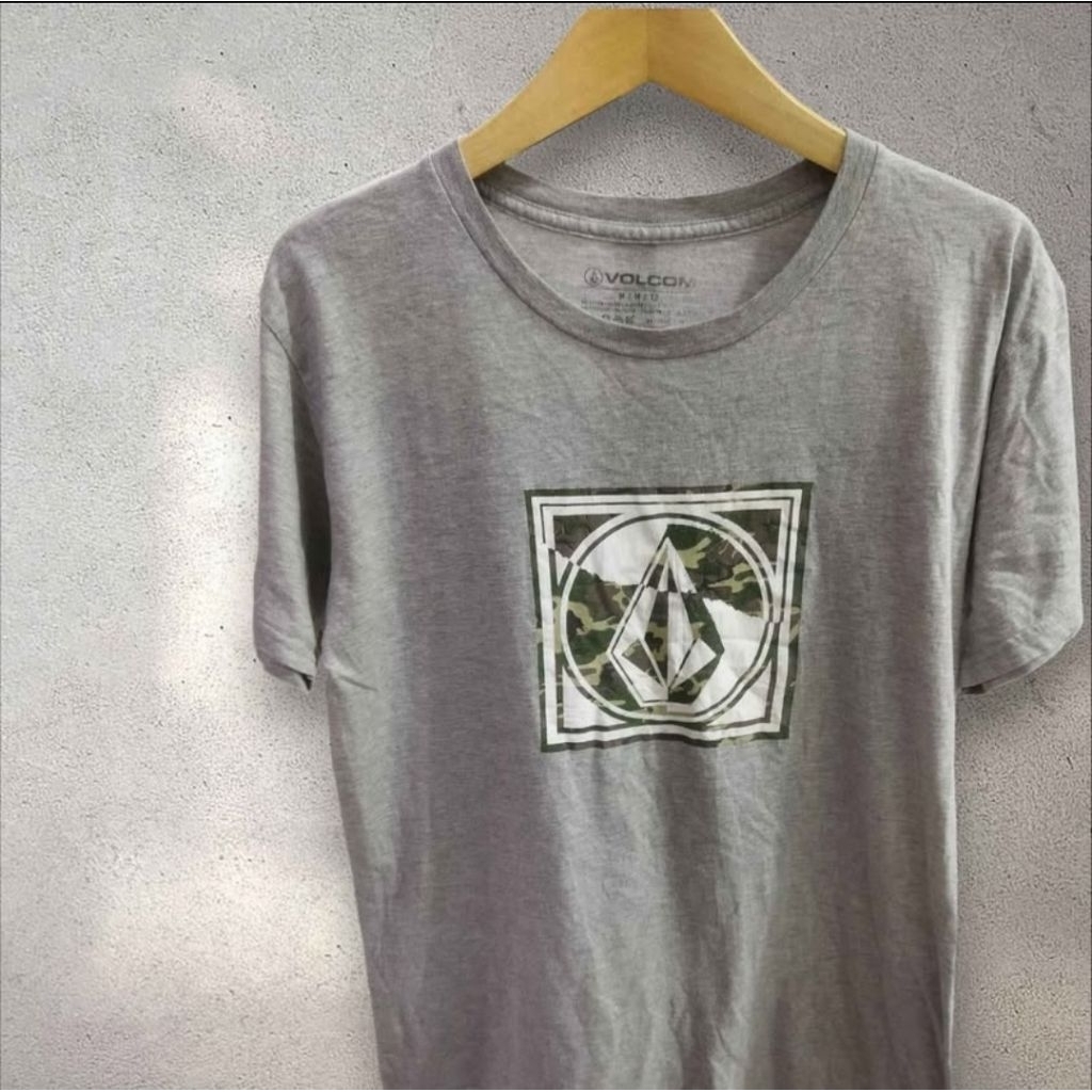 Kaos Volcom Original Big Logo