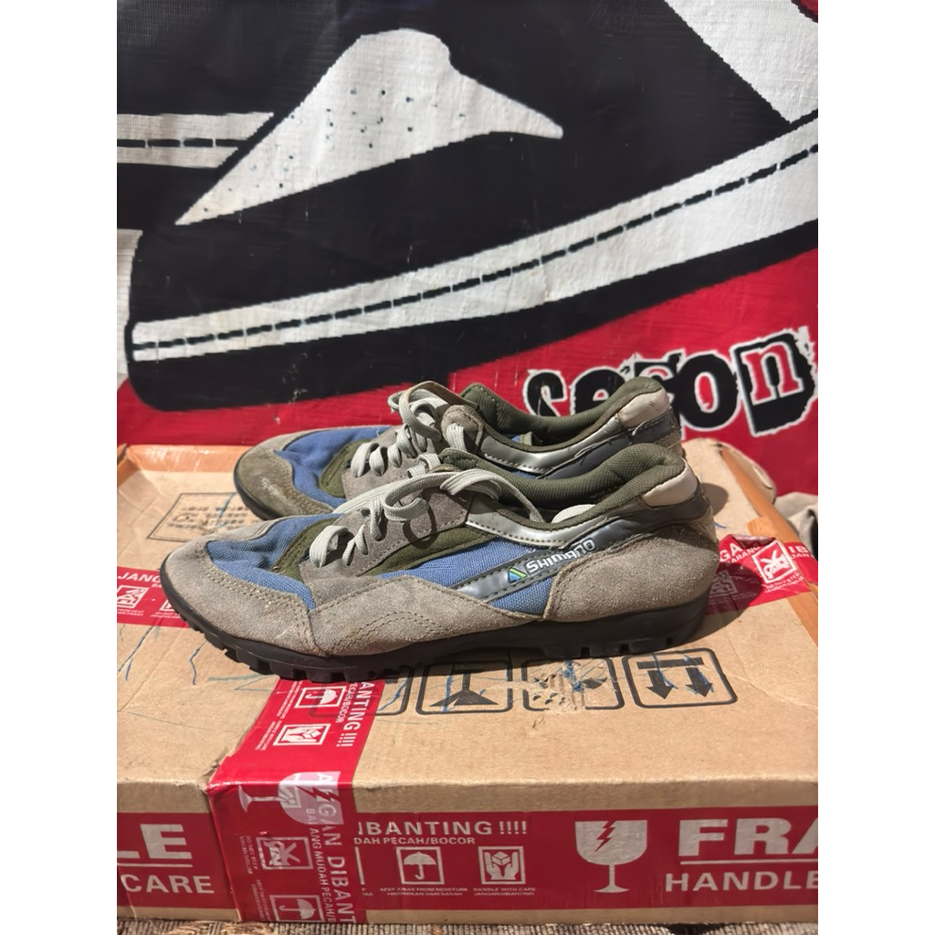 Sepatu Sepeda MTB shimano size 39