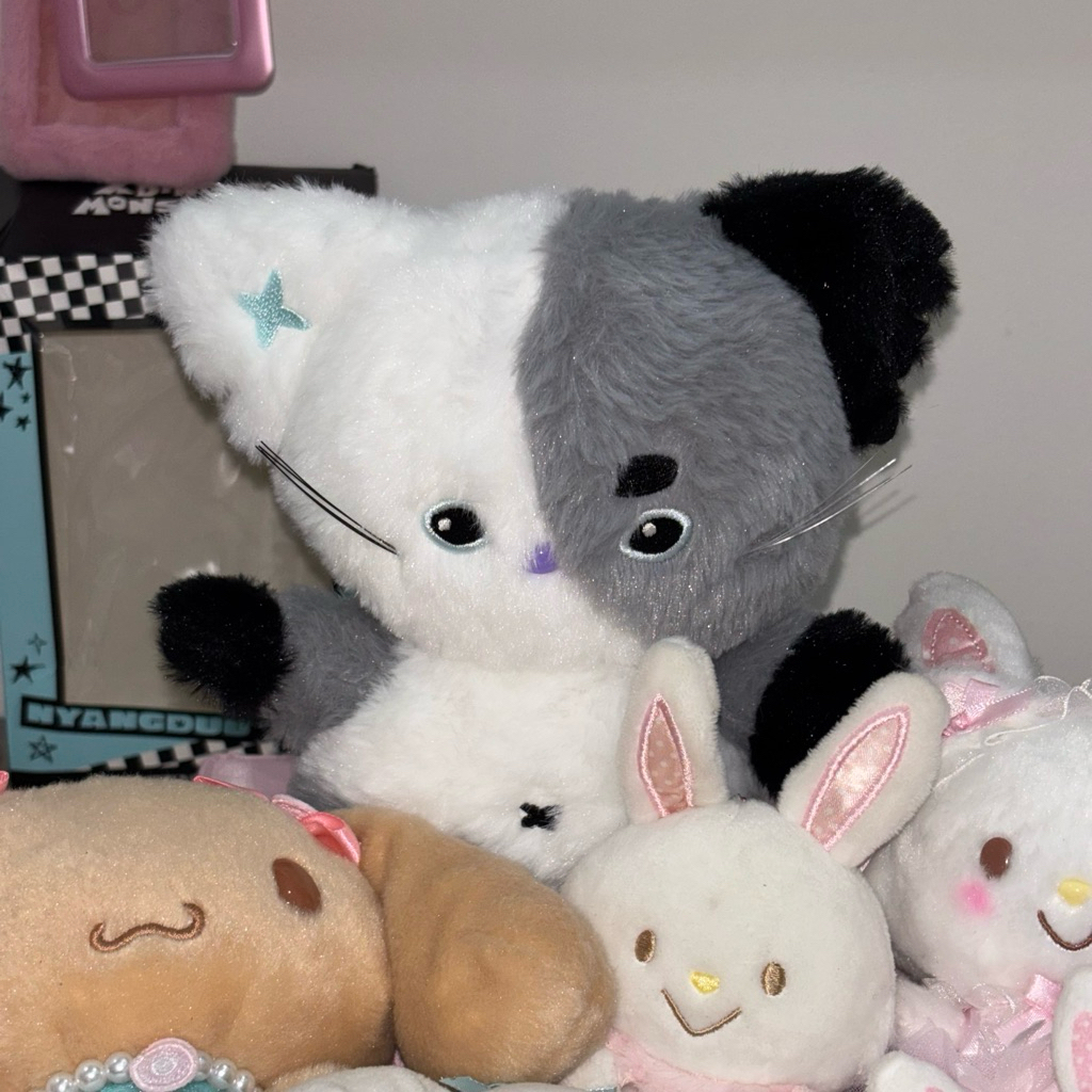 monster plush nyangduu xdinary heroes