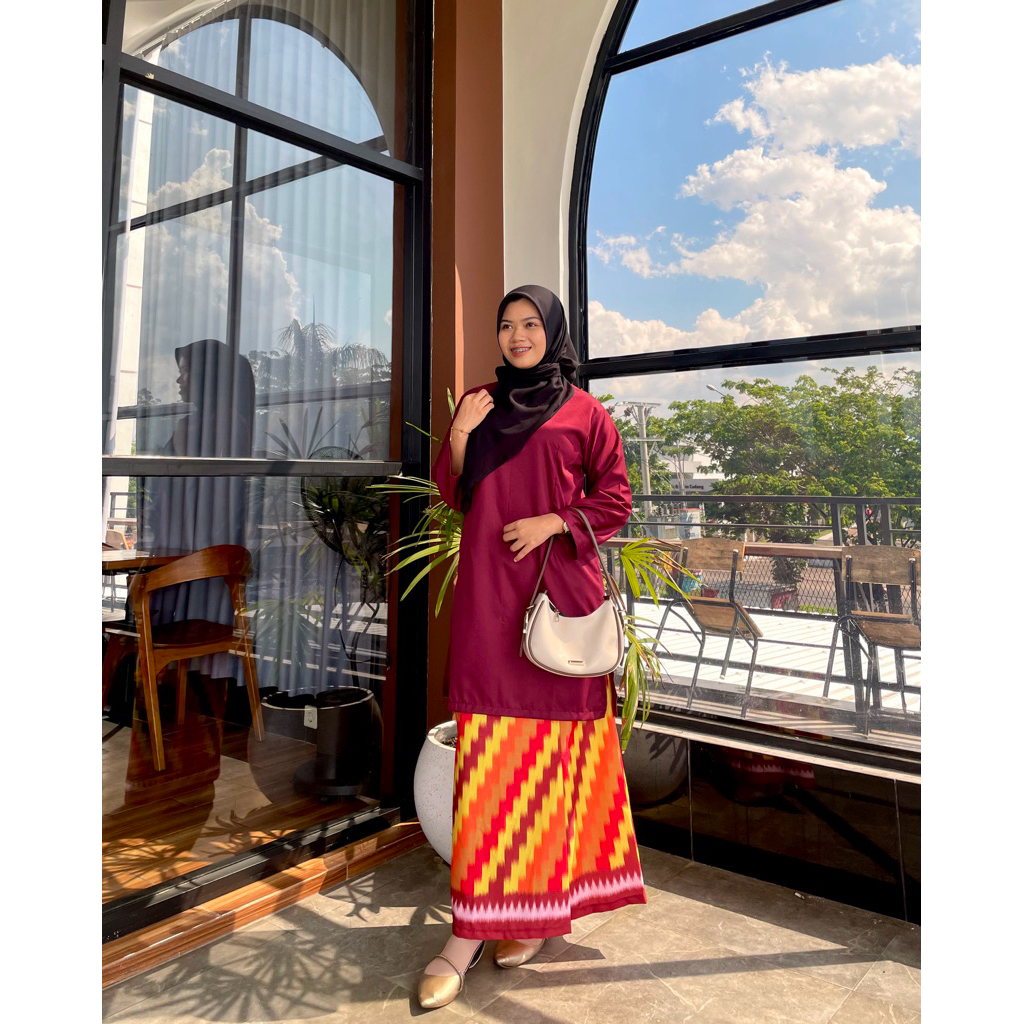 BAJU KURUNG WANITA WARNA MAROON TOYOBO PREMIUM (ATASAN + ROK BESWAY) NEEZAA.ID