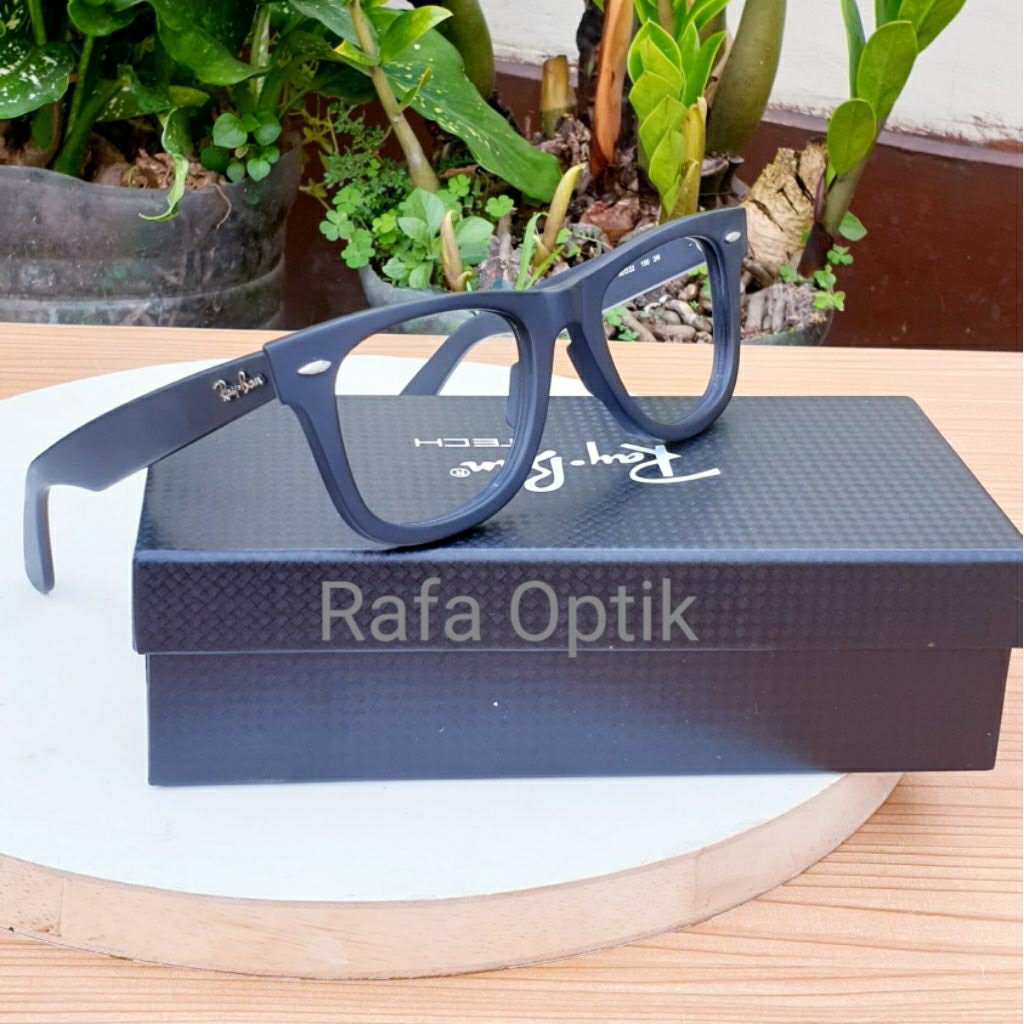 LENS DOMAS KACAMATA PROGRESIF BUAT BACA SAMA LIHAT JAUH