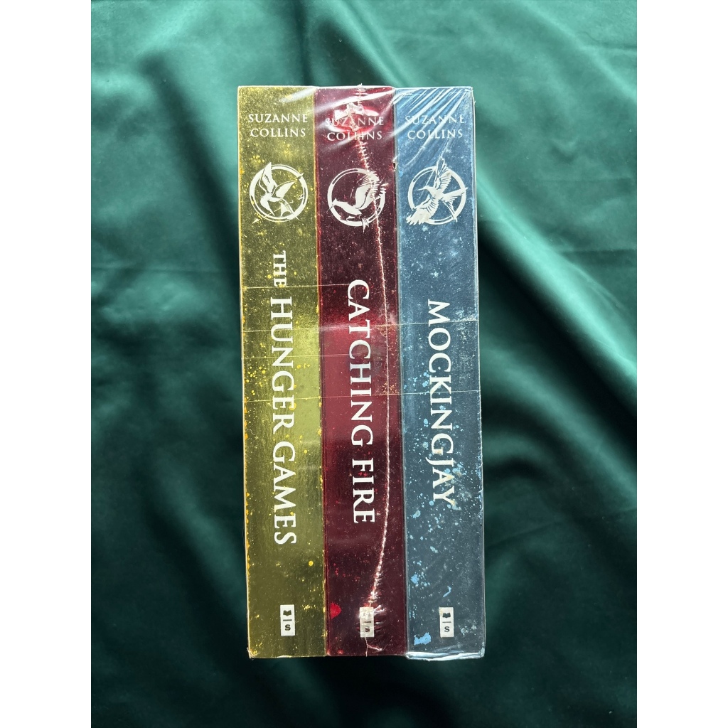 NEW - Novel/Buku The Hunger Games Three Books Series Box Set - Suzanne Collins