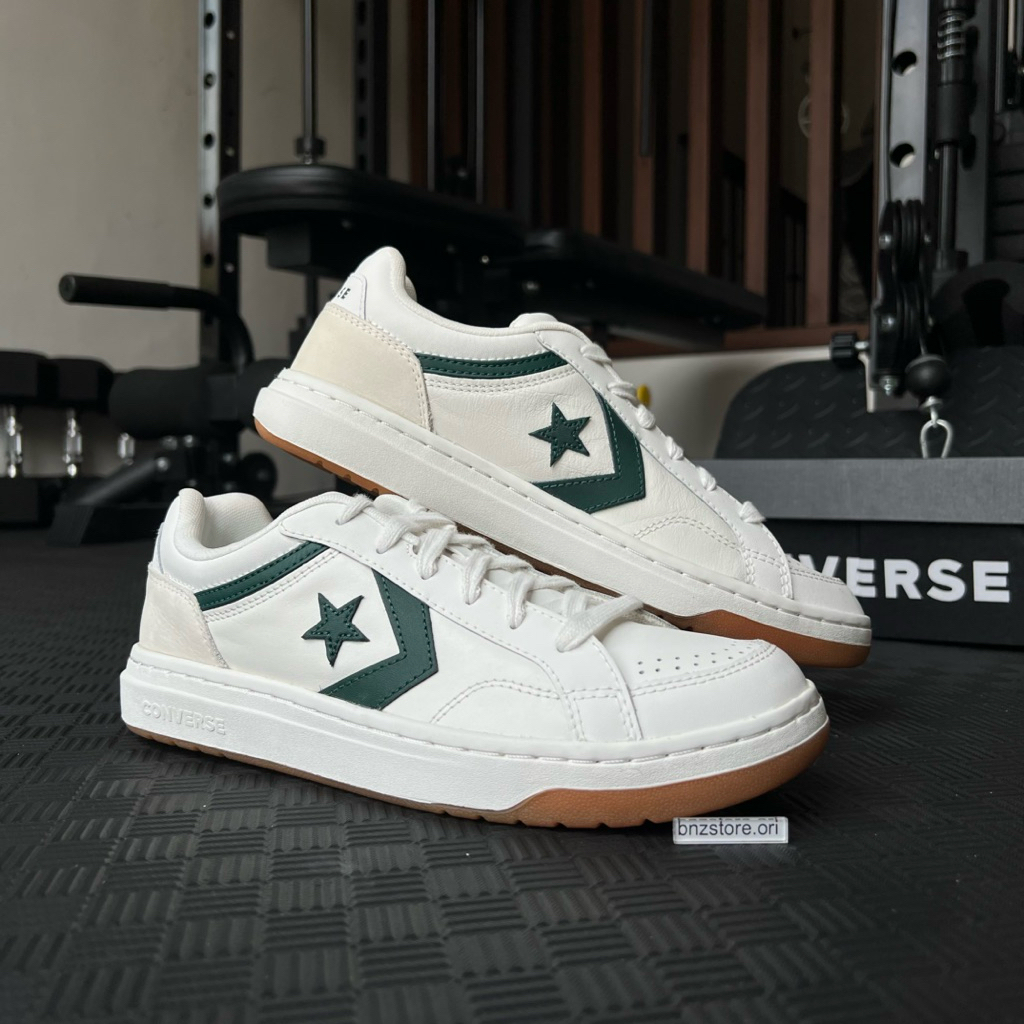 Sepatu Sneakers Unisex Converse Pro Blaze Classic luxe Sport Vintage White/Green Envy/Egret