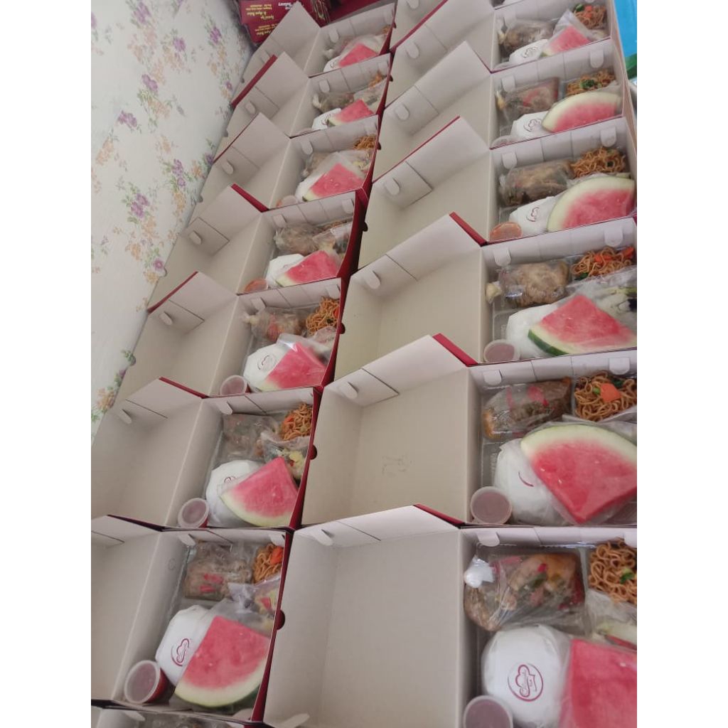 Jual nasi kotak enak dan murah Karawang/Nasi kotak komplit