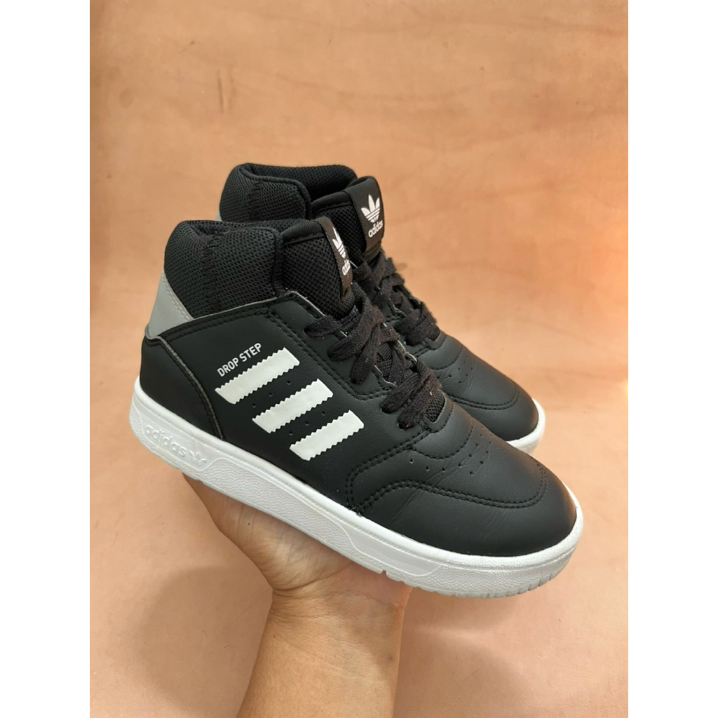sepatu sekolah anak Adidas Drop step second