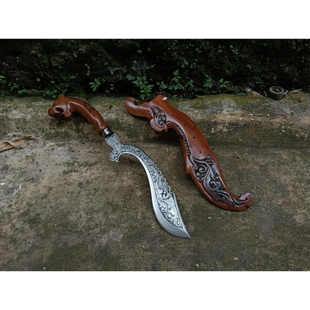 kujang jumbo motif bilah batik