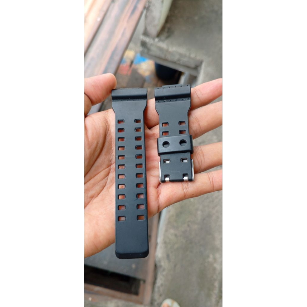 bnb chasing Casio G-Shock second